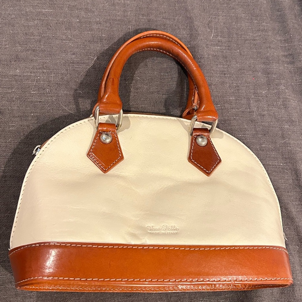 Vera pelle purse